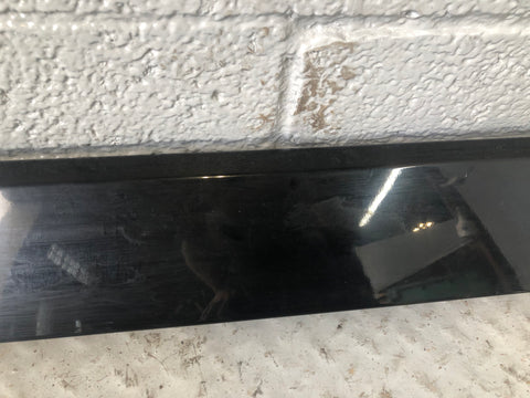 Discovery 4 Tailgate Trim External Lower Santorini Black Land Rover 2009 to 2014