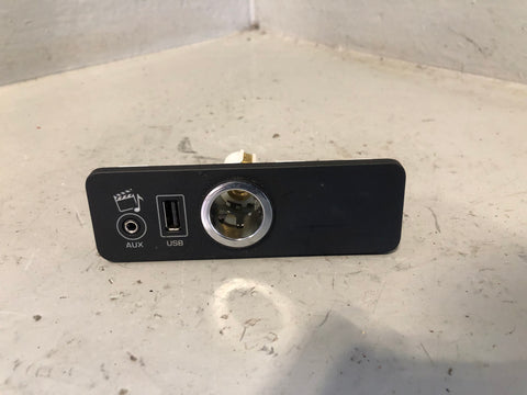 Range Rover L405 Aux USB 12V Ports Connection Unit CPLA-19C166-CB 2013 to 2017