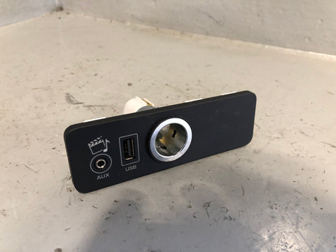 Range Rover L405 Aux USB 12V Ports Connection Unit CPLA-19C166-CB 2013 to 2017