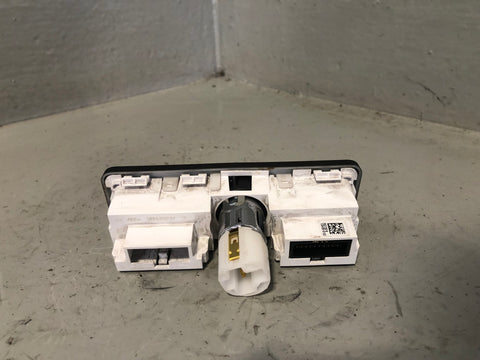 Range Rover L405 Aux USB 12V Ports Connection Unit CPLA-19C166-CB 2013 to 2017