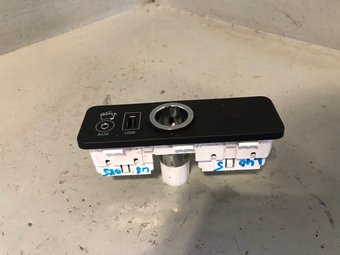 Range Rover L405 Aux USB 12V Ports Connection Unit CPLA-19C166-CB 2013 to 2017