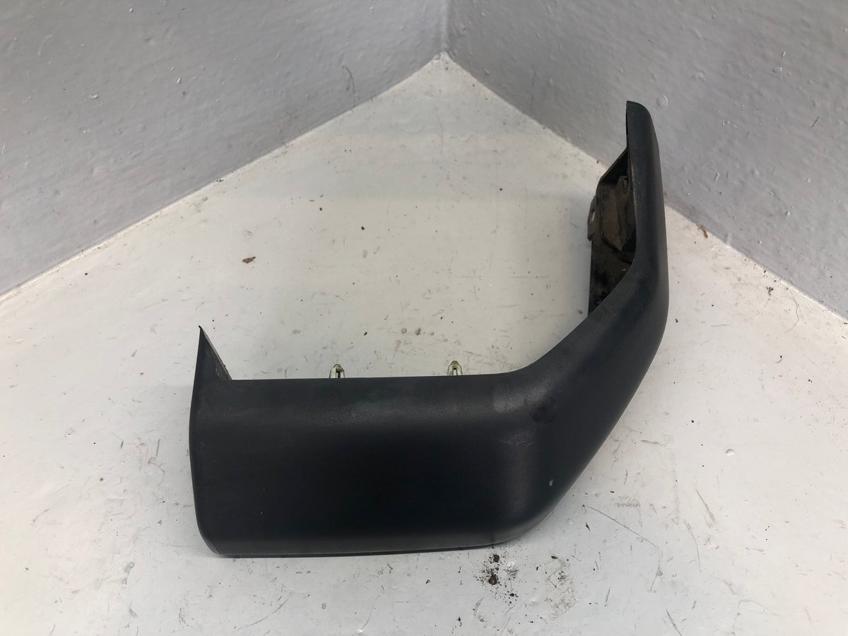 Discovery 2 Bumper Corner Trim Off Side Rear Land Rover 1998 to 2004