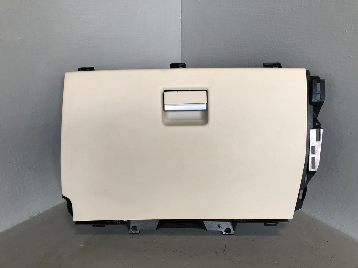 Range Rover Evoque Glove Box in Cirrus 12D1314RH71 L538 RHD 2011 to 2018
