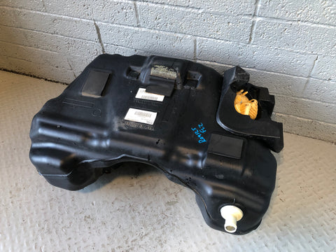 Freelander 2 Fuel Tank Plastic and Sender Pump 2.2 TD4 Land Rover 6G92-9K007