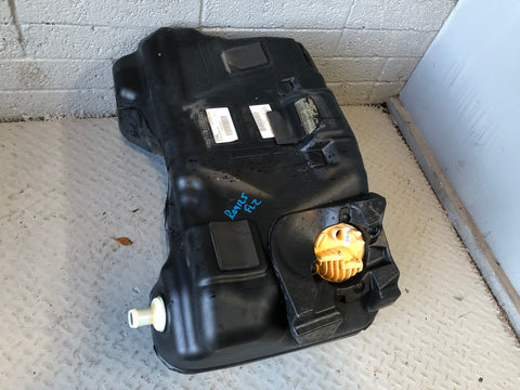Freelander 2 Fuel Tank Plastic and Sender Pump 2.2 TD4 Land Rover 6G92-9K007