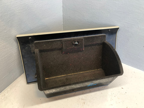 Discovery 2 Glove Box Complete Unit in Beige Land Rover 1998 to 2004 XXX