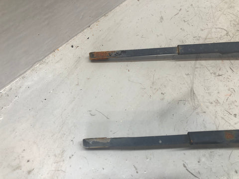Discovery 4 Wiper Arms Front Pair of Windscreen Land Rover 2009 to 2014
