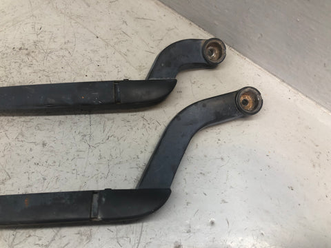 Discovery 4 Wiper Arms Front Pair of Windscreen Land Rover 2009 to 2014