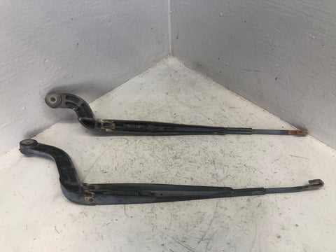 Discovery 4 Wiper Arms Front Pair of Windscreen Land Rover 2009 to 2014