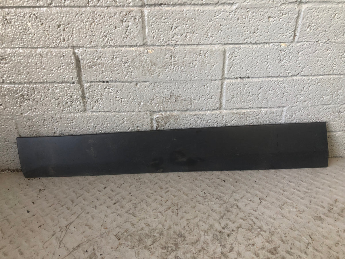 Discovery Sport Lower Door Moulding Trim Near Side Front L550 Land Rover