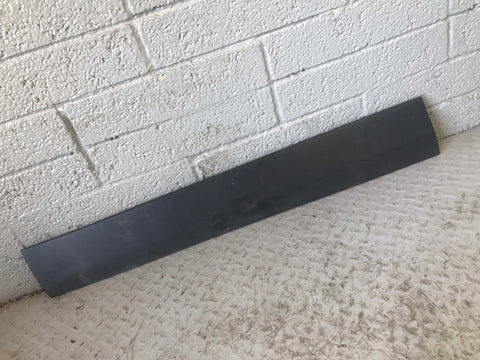 Discovery Sport Lower Door Moulding Trim Near Side Front L550 Land Rover