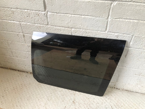 Discovery 4 Window Glass Quarter Off Side Rear Land Rover 2009 to 2016
