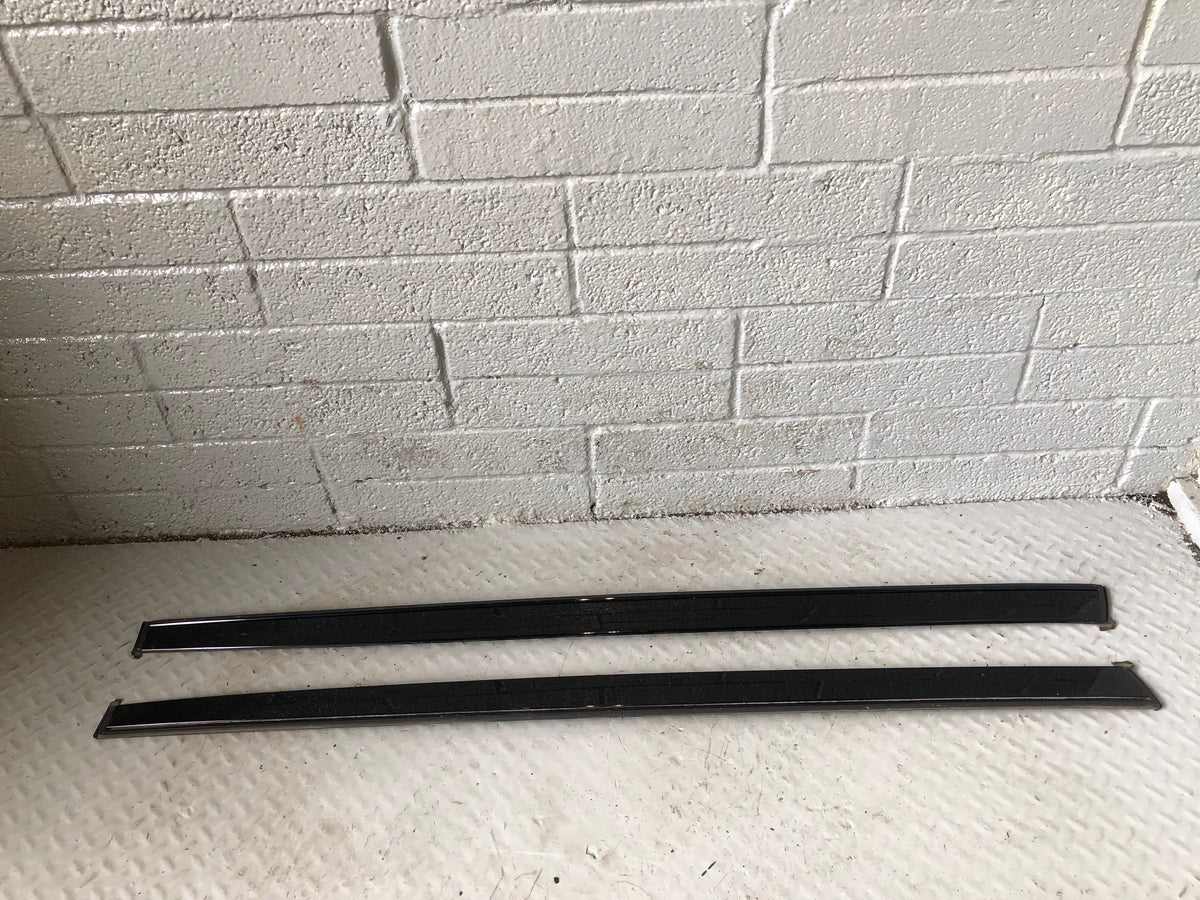 Range Rover L405 Sunroof Side Trims Pair Black Land Rover 2013 to 2017