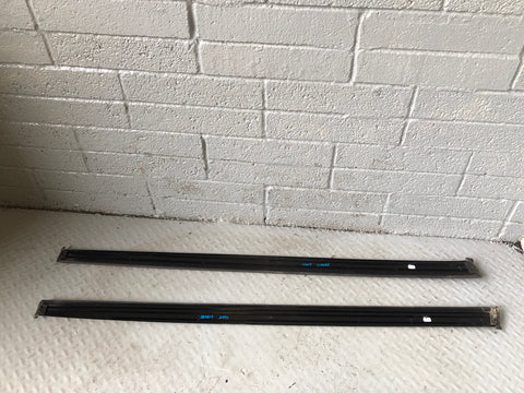 Range Rover L405 Sunroof Side Trims Pair Black Land Rover 2013 to 2017