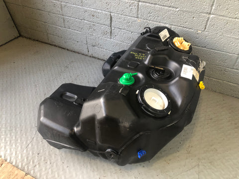 Range Rover L322 Fuel Tank Plastic 4.4 TDV8 Diesel with In-Tank Fuel Pump