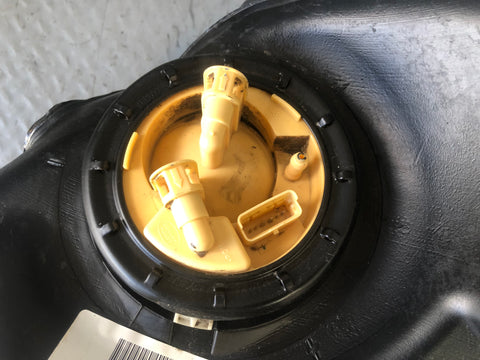 Range Rover L322 Fuel Tank Plastic 4.4 TDV8 Diesel with In-Tank Fuel Pump