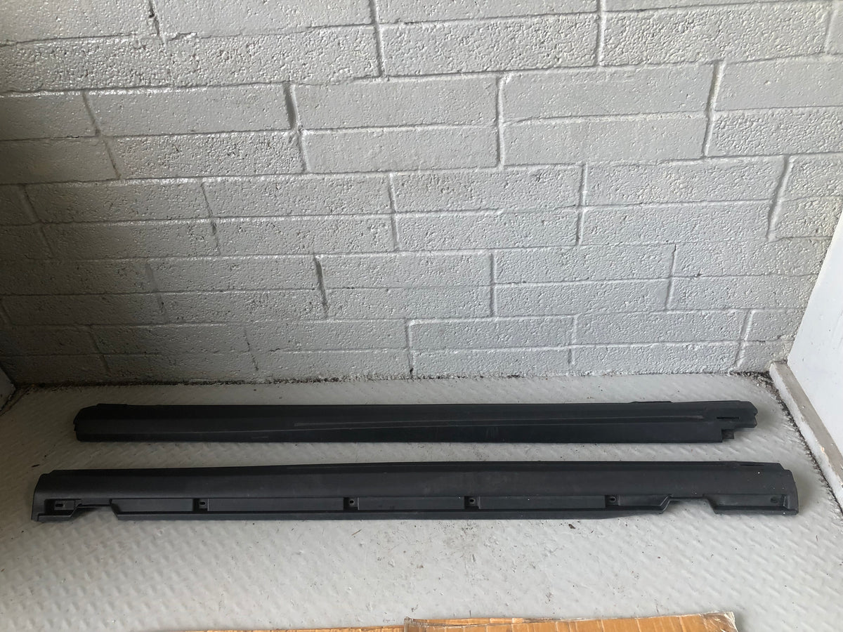Range Rover Evoque Sill Trim Covers Pair Black L538 3 Door L03066