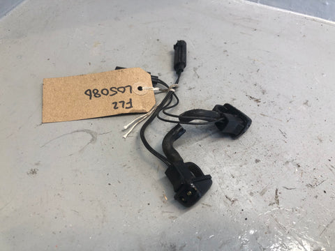 Freelander 2 Windscreen Washer Jets Pair Of Land Rover 2006 to 2015