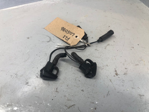 Freelander 2 Windscreen Washer Jets Pair Of Land Rover 2006 to 2015