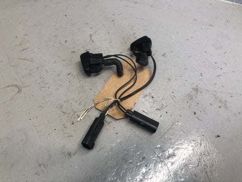 Freelander 2 Windscreen Washer Jets Pair Of Land Rover 2006 to 2015