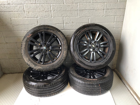Discovery 4 Alloy Wheels and Tyres 255/55R19 Set of x 4 Land Rover D27056