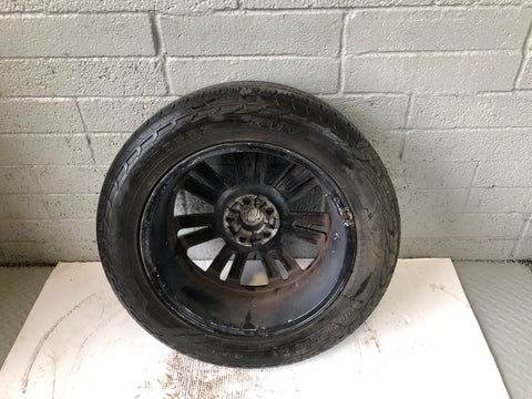 Discovery 4 Alloy Wheels and Tyres 255/55R19 Set of x 4 Land Rover D27056