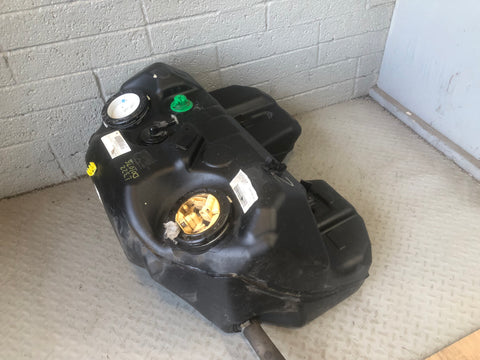 Range Rover L322 Fuel Tank Plastic 3.6 TDV8 Diesel with In-Tank Fuel Pump