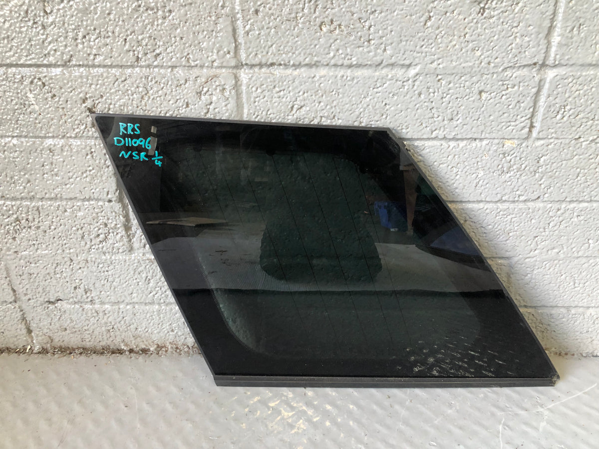 Range Rover Sport Glass Rear Quarter Panel Near Side Tinted L320 2005 to 2013