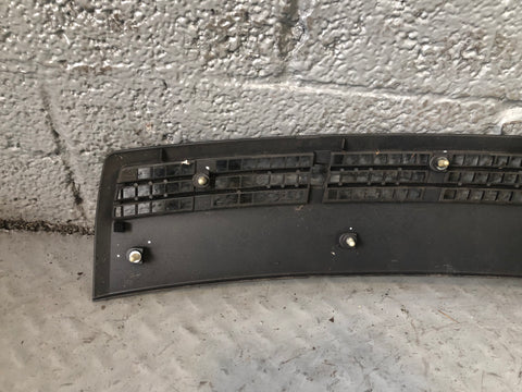 Range Rover L322 Bonnet Grill Under Windscreen 2002 to 2013 L29076