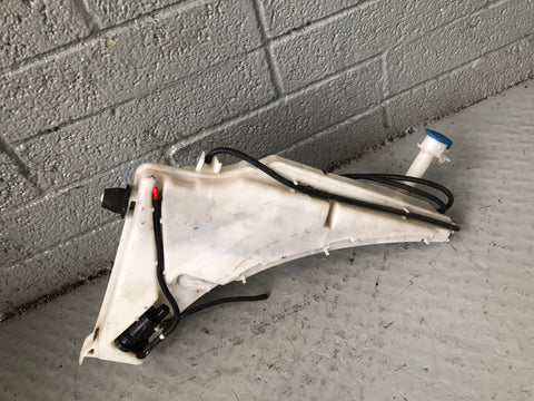 Range Rover Sport Windscreen Washer Fluid Tank Reservoir Pumps L494 CPLA17B613AH