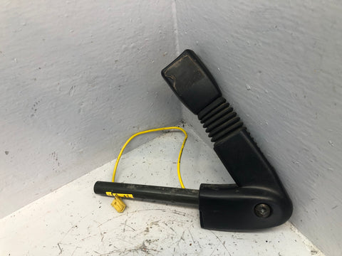 Discovery 2 Seat Belt Buckle Clasp Off Side Front Land Rover 1998 to 2004