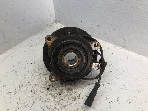 Discovery 2 Hub Bare with ABS Sensor Near Side Rear TD5 Land Rover 1998 to 2004