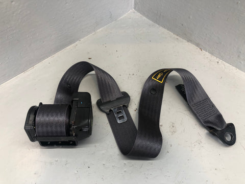 Discovery 2 Seat Belt Centre Rear in Grey Land Rover 1998 to 2004