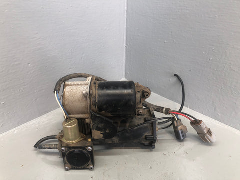 Air Suspension Compressor Hitachi Style Discovery 3 Range Rover Sport D27056
