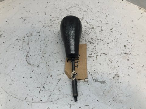 Discovery 2 Gear Selector Knob Auto Black Leather Land Rover 1998 to 2004
