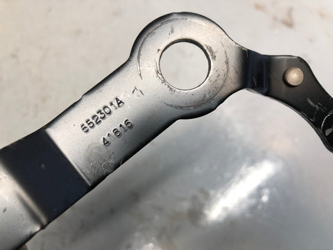 Discovery 3 Seat Belt Buckle Clasp 3rd Row Near Side Rear Type 2 2004 to 2006