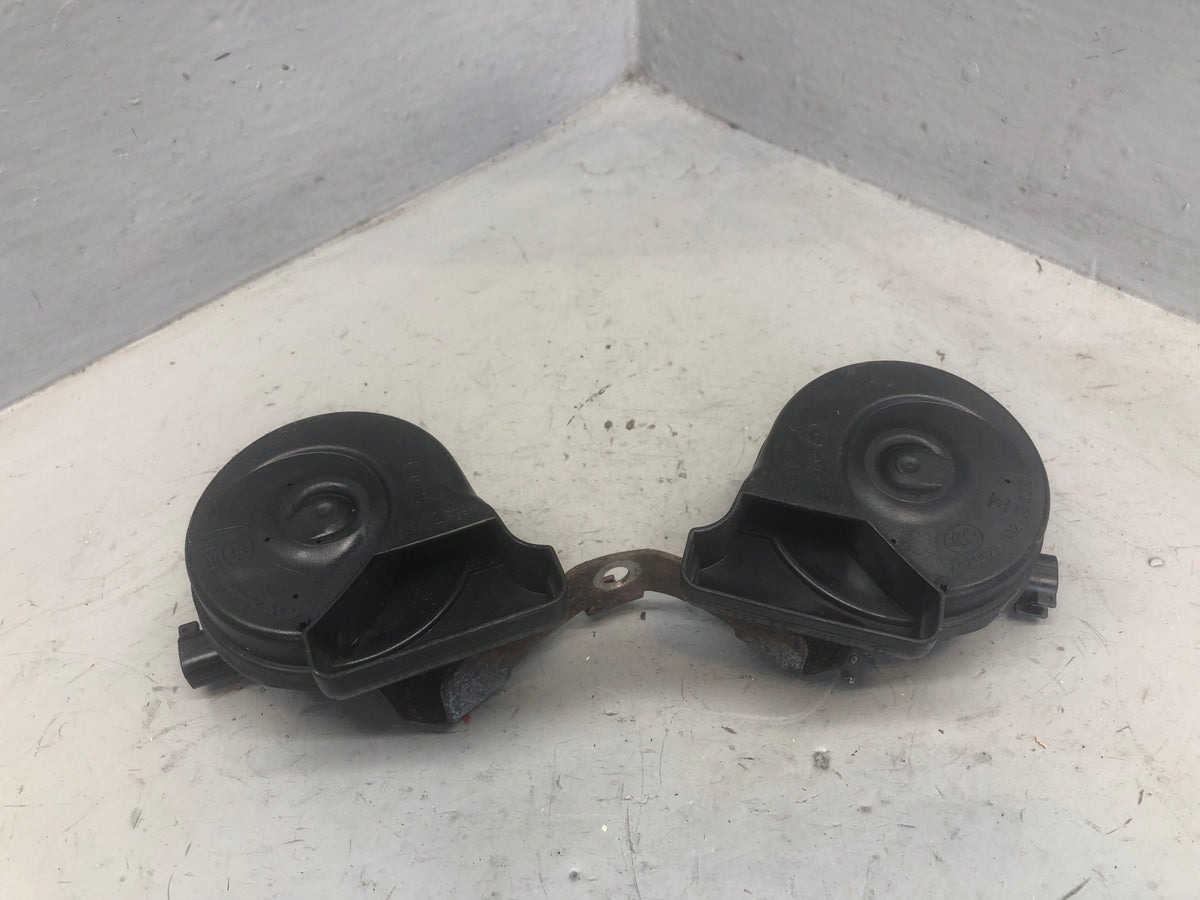 Freelander 2 Horns Pair of Two Tone Land Rover 2006 to 2011