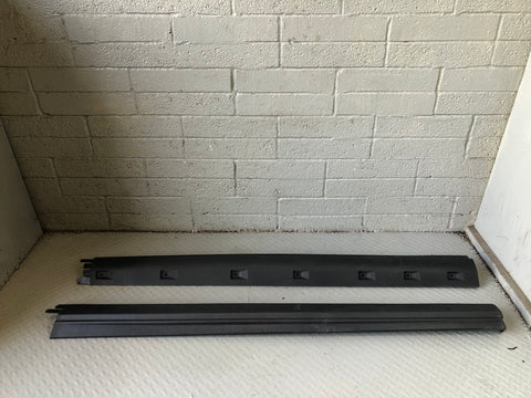 Discovery 3 or 4 Sill Trim Cover Protector Pair Land Rover 2004 to 2014 J14096