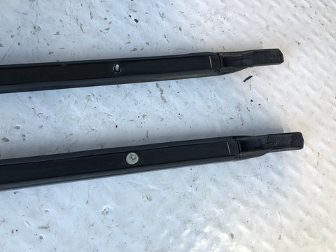 Discovery 3 or 4 Roof Rails Three Quarter Length Bars Land Rover CAB500120PVJ