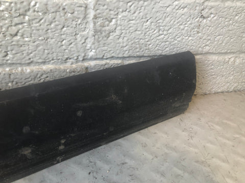 Discovery 4 Door Wheel Arch Trim Off Side Rear Zermatt Silver Land Rover