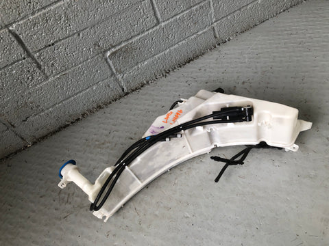 Range Rover Sport Windscreen Washer Fluid Tank Reservoir Pumps L494 CPLA17B613AH