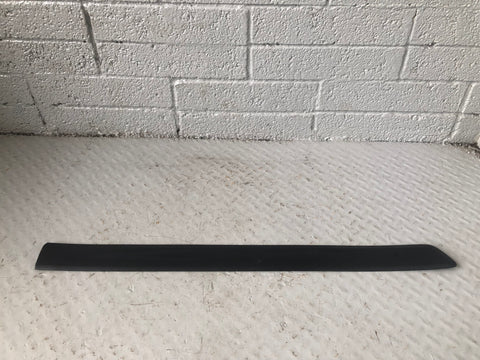 Discovery 3 Door Rubbing Strip Off Side Front 2004 to 2009 Land Rover K17026