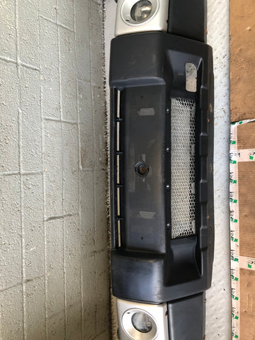Discovery 2 Front Bumper Complete Facelift Land Rover 2002 to 2004 Silver