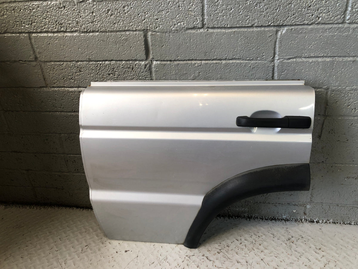 Discovery 2 Near Side Rear Bare Door Zambesi Silver 737 Land Rover 1998 to 2004