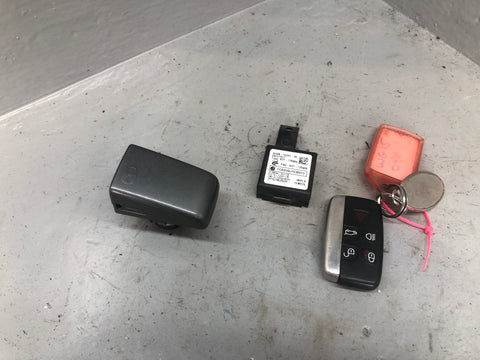 Discovery 4 Key Remote and Blade with Door Lock Land Rover 2009 to 2016 K18066
