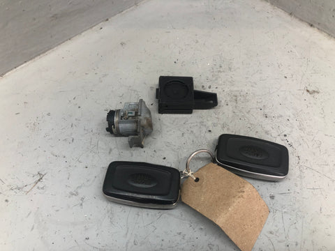 Discovery 4 Key Remotes and Blades with Door Lock Land Rover 2009 to 2014 D03086