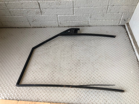 Discovery 2 Door Frame Window Off Side Front Land Rover 1998 to 2004 L20076