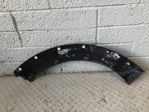 Discovery 4 Wheel Arch Trim Rear Quarter Right Santorini Black Land Rover D13086