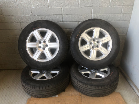 Freelander 2 Alloy Wheels and Tyres 17" Land Rover 235/65R17 2006 to 2015 J07076