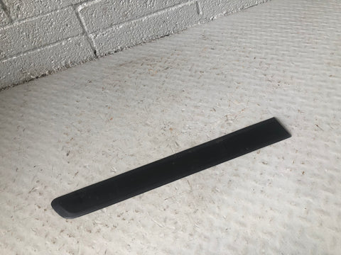 Discovery 3 Door Rubbing Strip Off Side Rear 2004 to 2009 Land Rover K17026